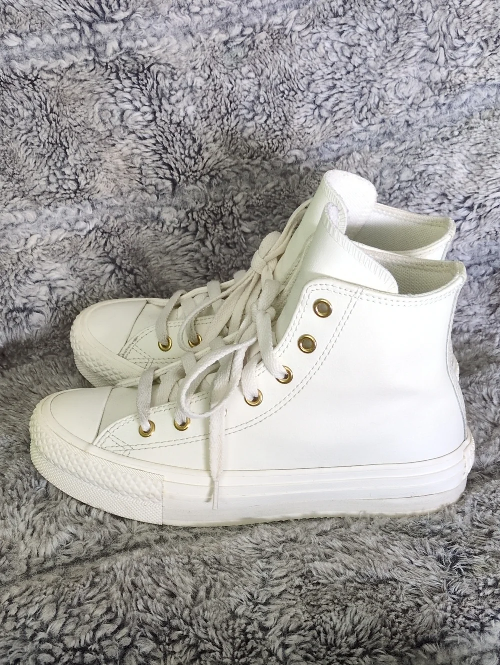 Converse All-Star Chuck Taylor All Star Gold Luxe Kids Size 3.5